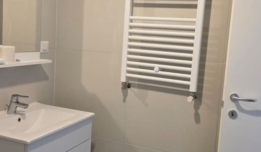 Apartament 3 camere și loc de parcare - Poză 5