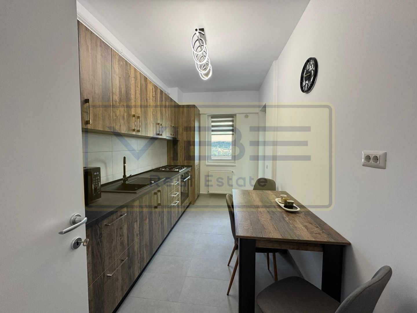 Apartament 2 camere decomandat cu parcare subterana  Unirea Towers - Poză 16