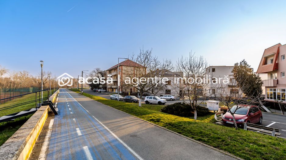 REZERVAT! Proprietate în cea mai exclusivistă zonă a Aradului! - Poză 4