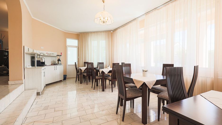 Flexibilitate într-o locație cheie, ideală pt hotel, cămin, clinică. - Poză 4