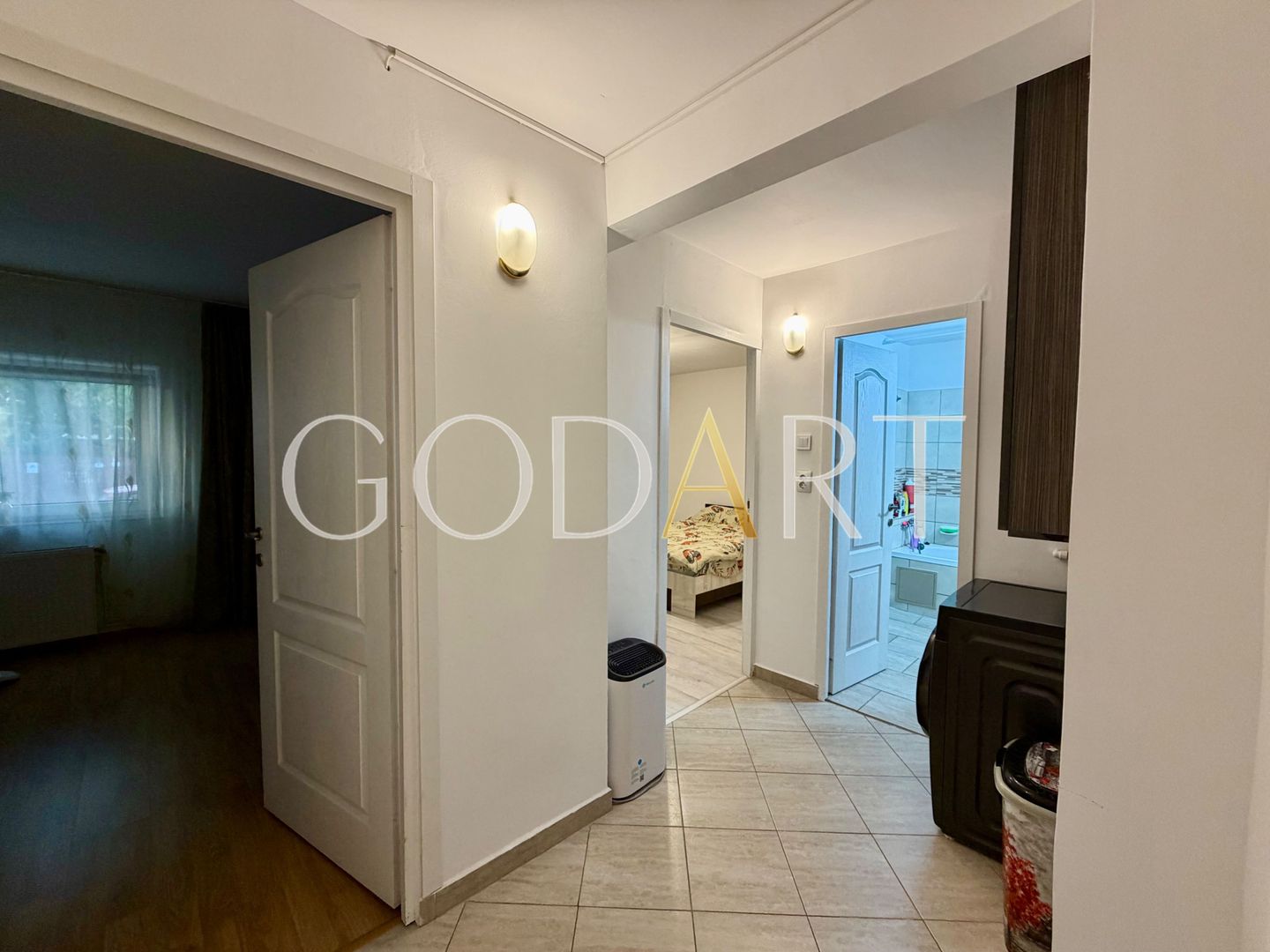 Apartament cu 3 camere | Două balcoane | Renovat - Poză 8