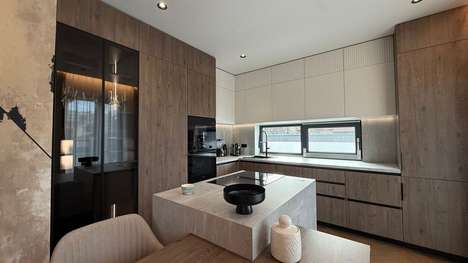 Exclusivitate Absolută în Calea Aradului | Casă High-End Complet Mobilată - Poză 8