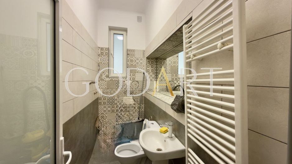 Vila spatioasa | Complet renovată | Central - Poză 24