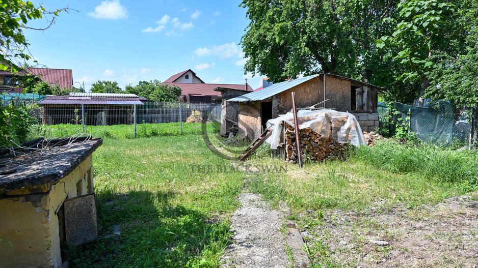 Casă din caramida de vanzare | Teren 1.117 mp | Puchenii Mari | - Poză 14