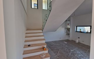 Casă single P+1+Pod în Otopeni - Poză 6