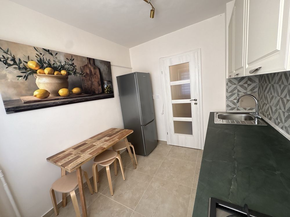 Apartament 2 camere metrou Aparatorii Patriei - Poză 4