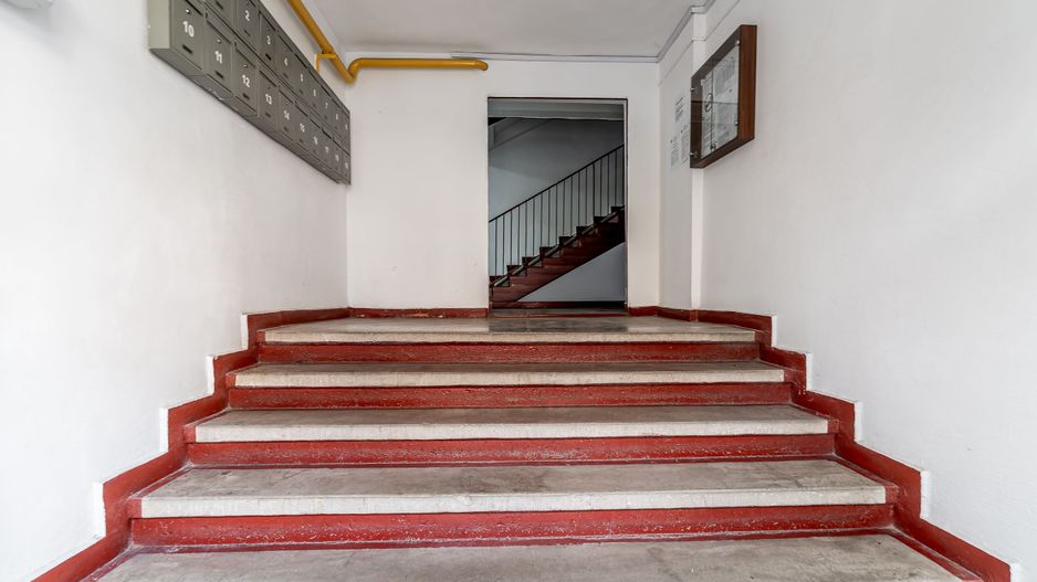 Apartament decomandat, 2 camere, Alfa, la 2 pași de stația de tramvai - Poză 7