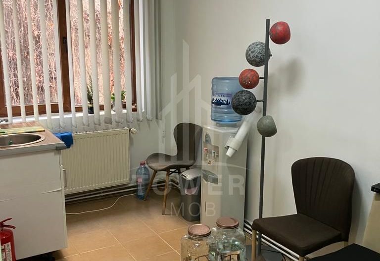 🏢 Apartament cu Destinație Birouri – Etaj 2, 3 Camere, 55 mp – Ultracentral - Poză 2