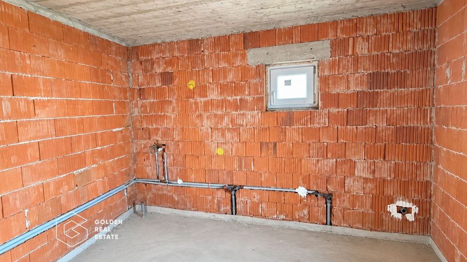 Casa cu 5 camere la rosu, nou construita, Sagu/ sau schimb cu apartament - Poză 8