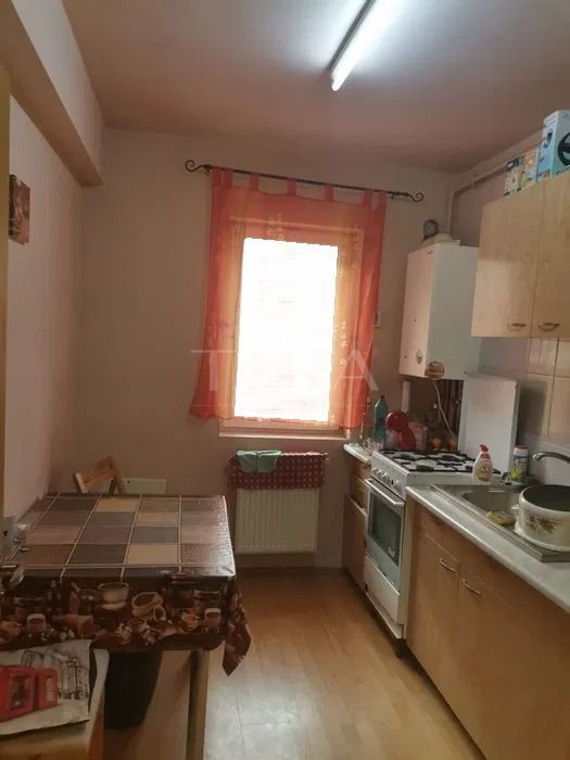 Apartament cu 2 camere de vânzare, zona Florilor. - Poză 2