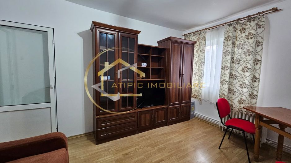 Garsoniera in Frumoasa Poitiers - Poză 2