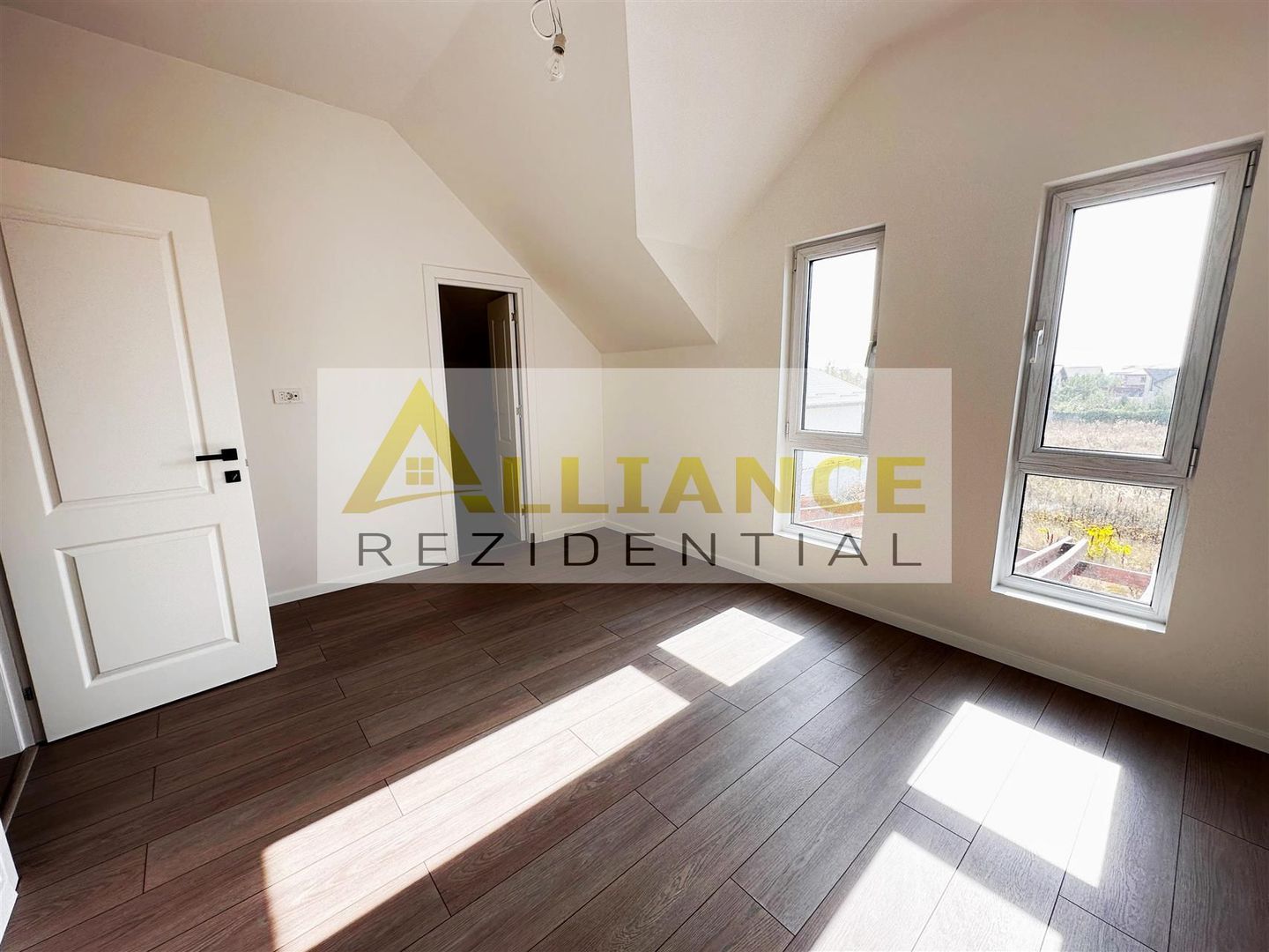  5 camere 3 bai + dressing teren 325mp - Poză 6