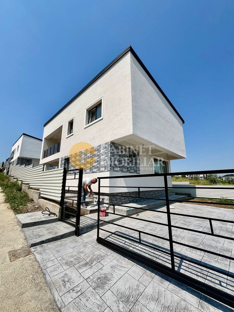 Vila 4 camere 108 MP 450MP TEREN  Rediu Cartier Rezidential Intabulata! - Poză 1