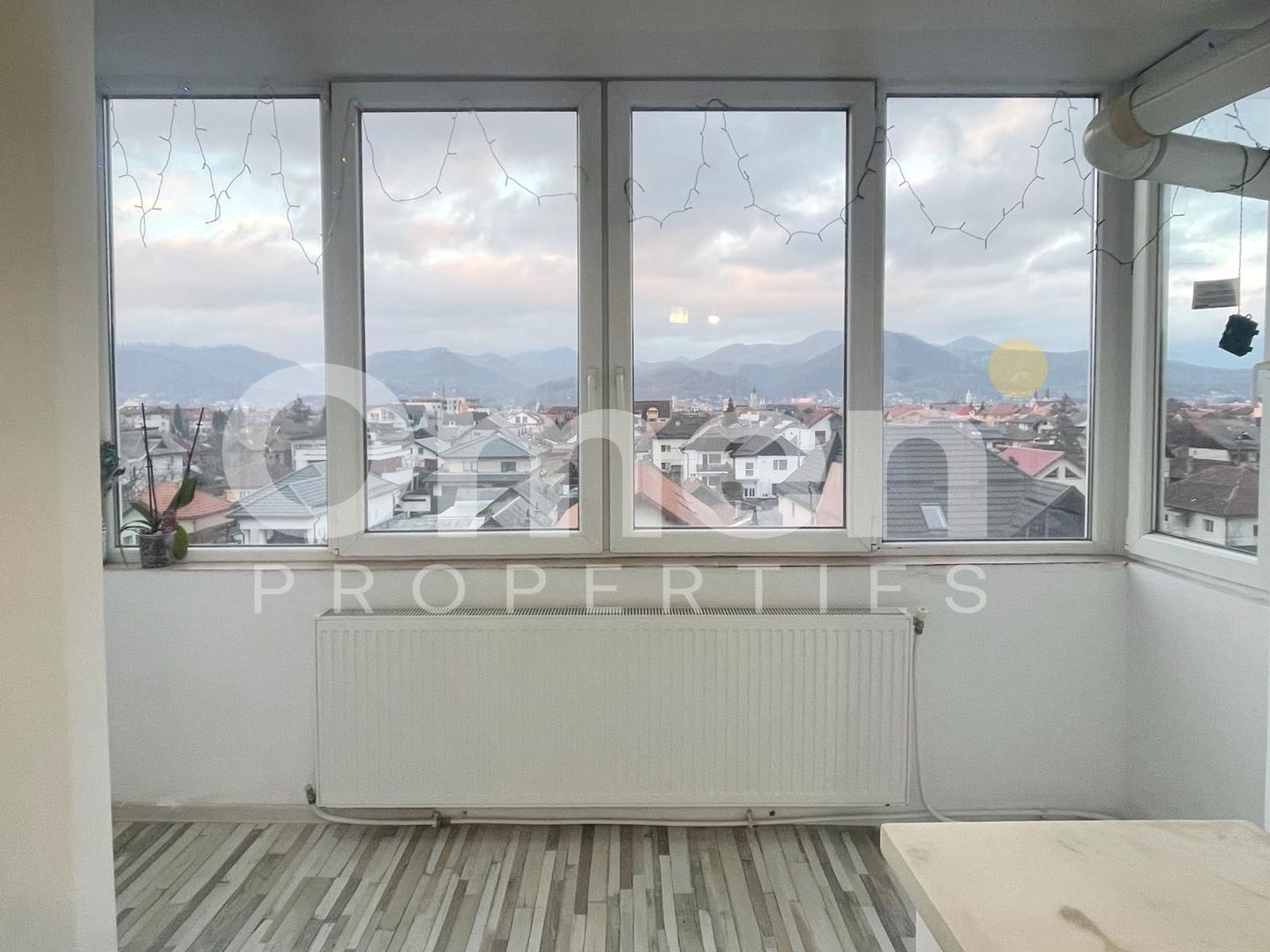 Apartament cu 2 camere de vanzare - Zona Hotel Europa - Poză 6