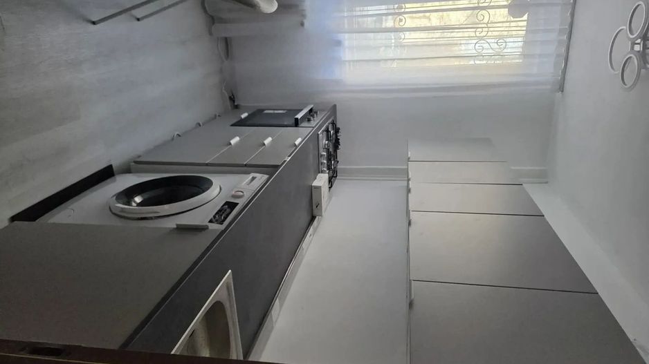 De inchiriat apartament cu 2 camere , Tineretului sector4 - Poză 3