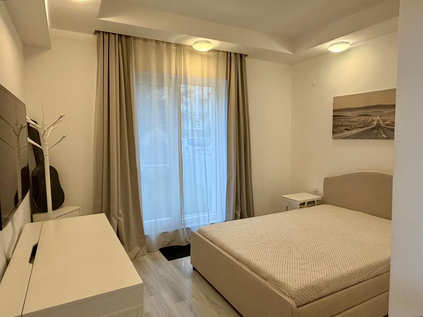 COSMOPOLIS - Apartament cu 3 camere si gradina, mobilat si utilat. - Poză 5