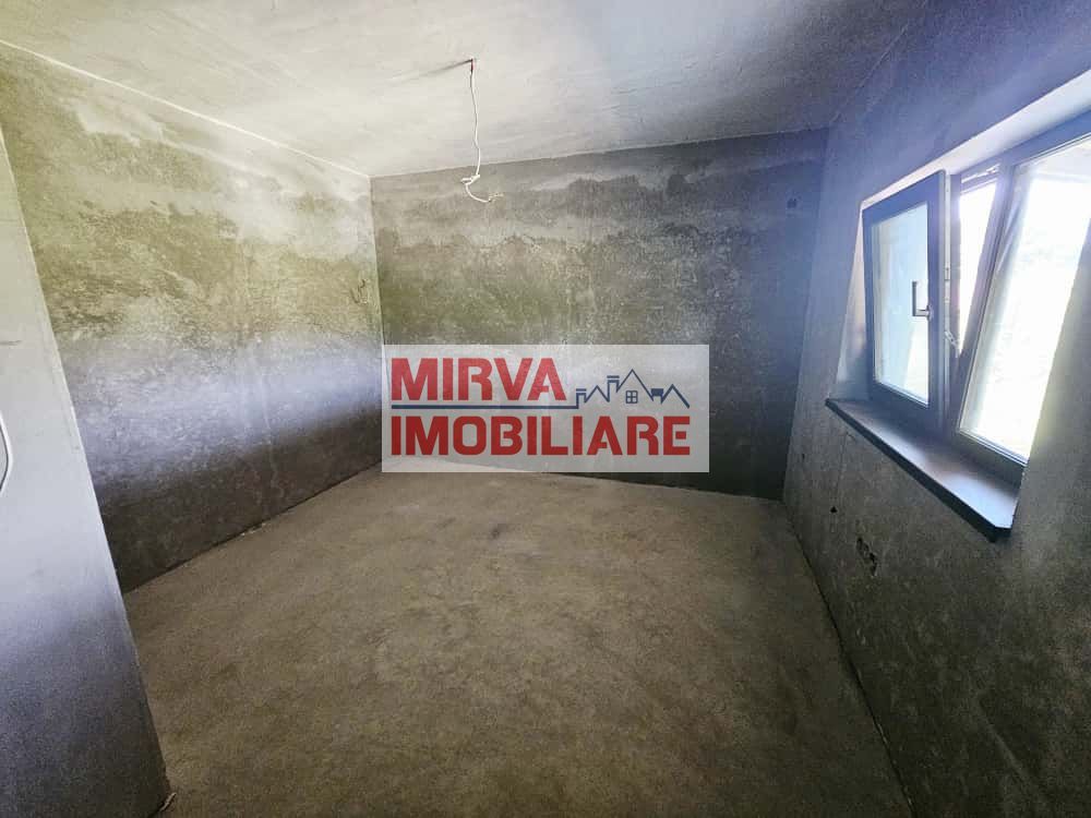 🏡 Vilă luminoasă, 4 camere, cu teren generos – Com. Plopu - Poză 52