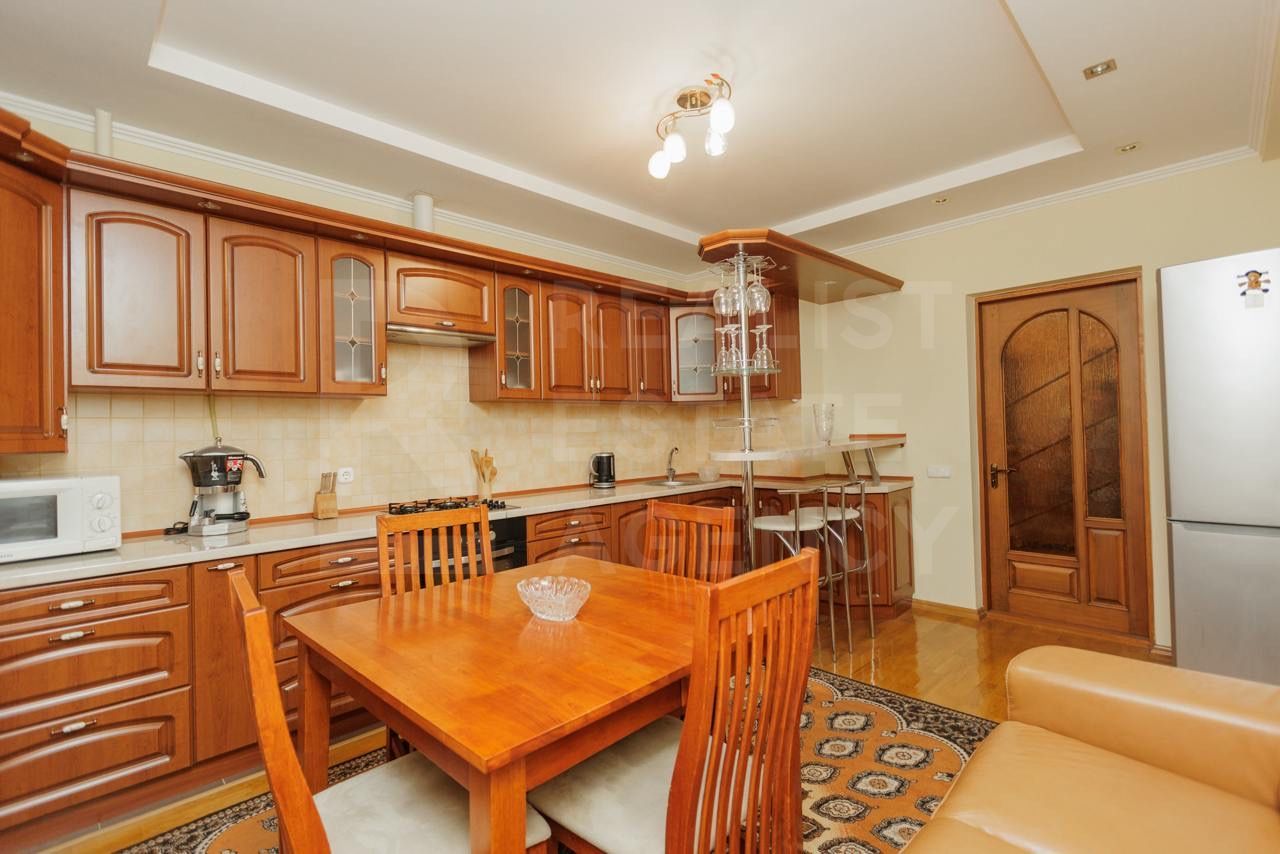 Chirie, apartament, 3 camere, strada Bogdan-Voievod, Râșcani - Poză 1