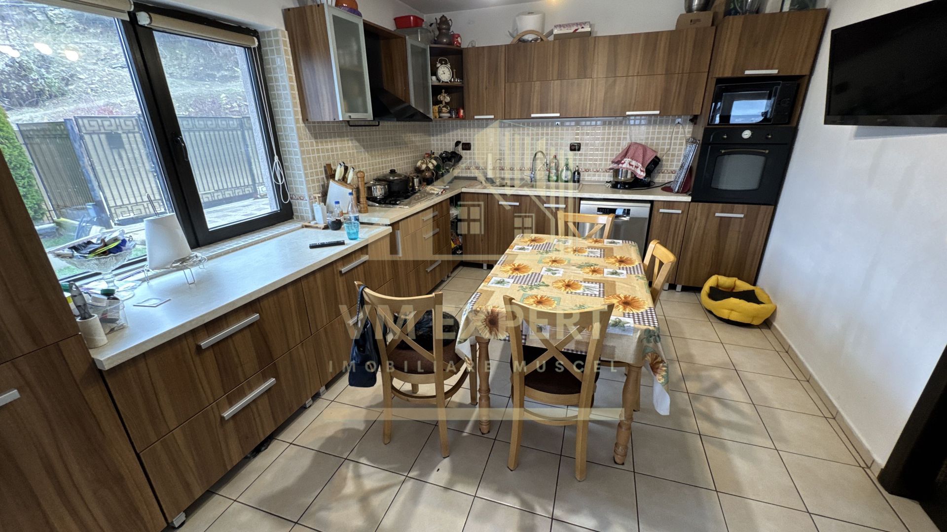 VILA 5 CAMERE 246 MP TEREN 817 MP CÂMPULUNG, 0 COMISION CUMPARATOR - Poză 50