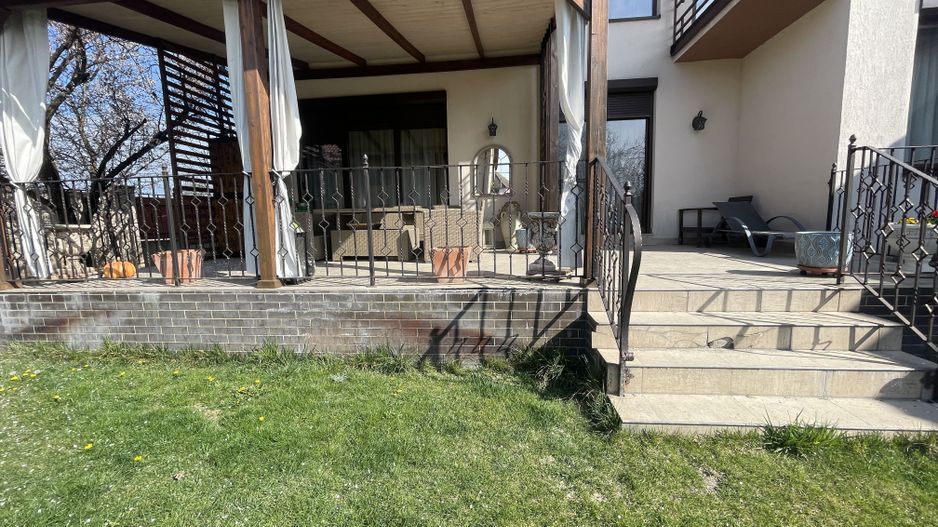 Casa eleganta si luminoasa,situata in zona de case -Mehala - Poză 39