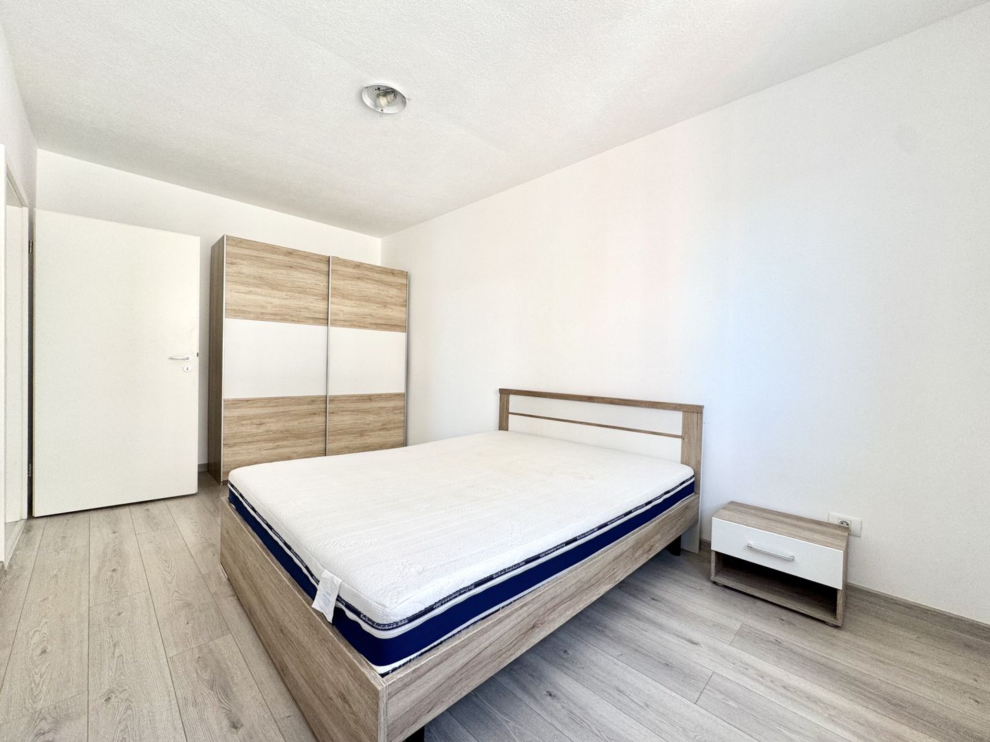 Apartament 2 camere Giroc zona Esso, bloc cu lift - Poză 16