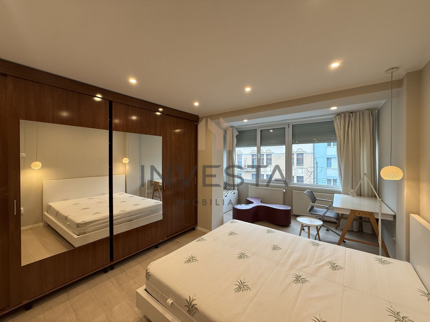 Apartament cu 2 camere, 63 mp utili! Etaj 2! Piata Mihai Viteazu! - Poză 1