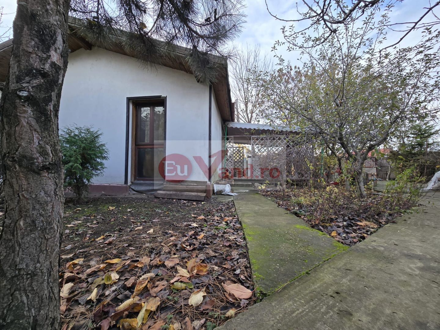 Exclusivitate! Proprietate in Sendreni, jud. Galati -  65.000 EUR - Poză 2