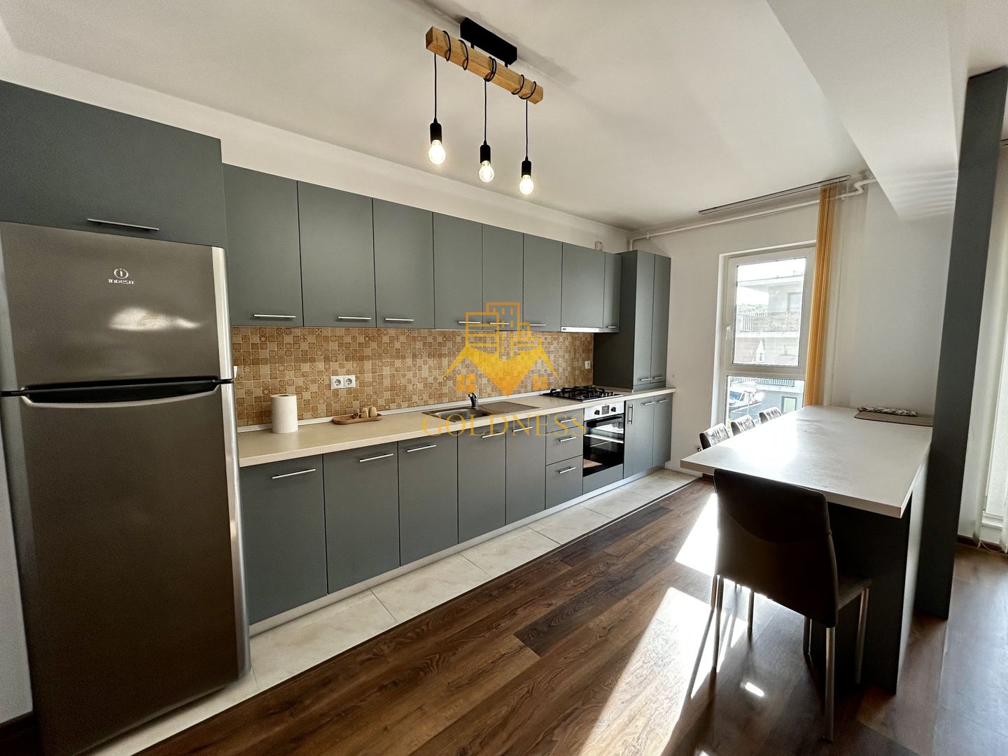 2 camere open space, Storia Cucina, Parcare, Zona Eroilor, Floresti - Poză 2