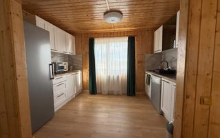 Vila de vanzare in APA-NORD  cu 2 Piscine/Zona de Relaxare/Acces lac - Poză 24