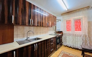 Apartament cu 2 camere de vanzare, Cetate - Poză 1