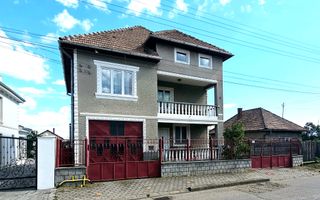 Casa individuala de vanzare, Cetate - Poză 1