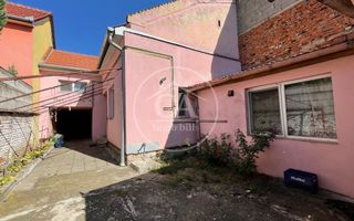 Casa de vanzare cu 4 camere in zona Nufaru,  Oradea - Poză 4