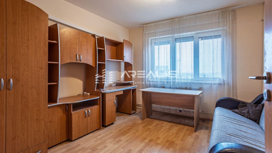 De închiriat -Apartament 3 camere, decomandat, zonă centrală - Poză 18