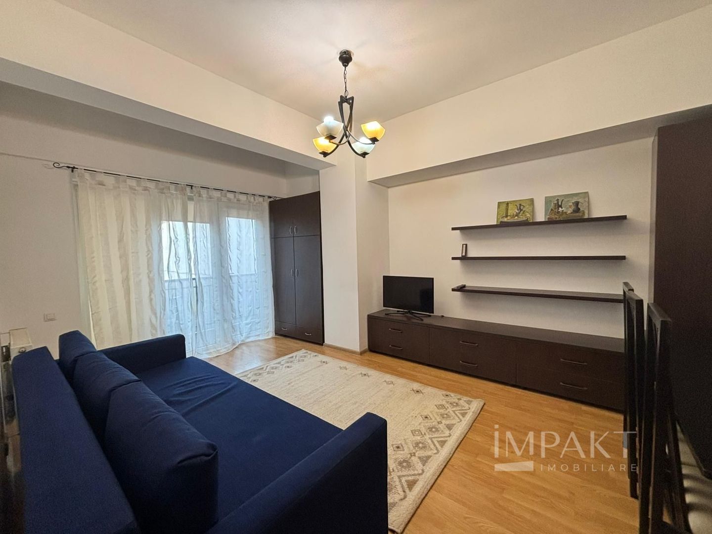 Apartament cu 2 camere de vanzare, zona Centrala! - Poză 1