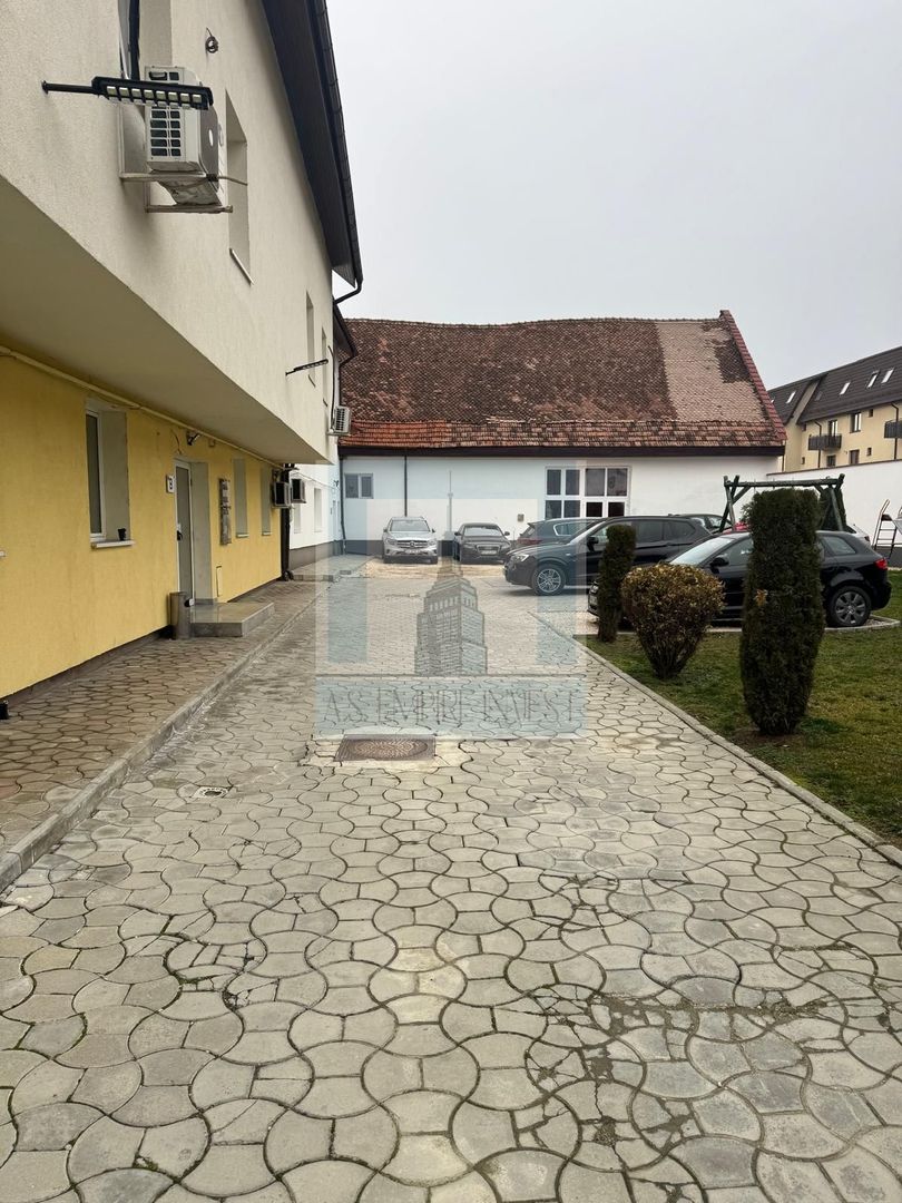 De inchiriat apartament 2 camere/ Centrul Istoric - Poză 7