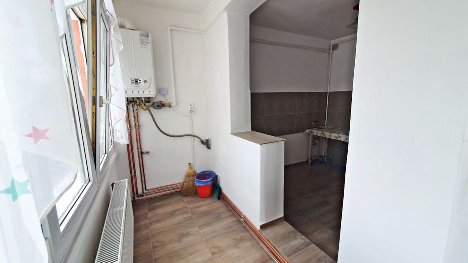 Gemenii, apartament 2 camere,confort 1, priveliste deosebita,liber - Poză 3