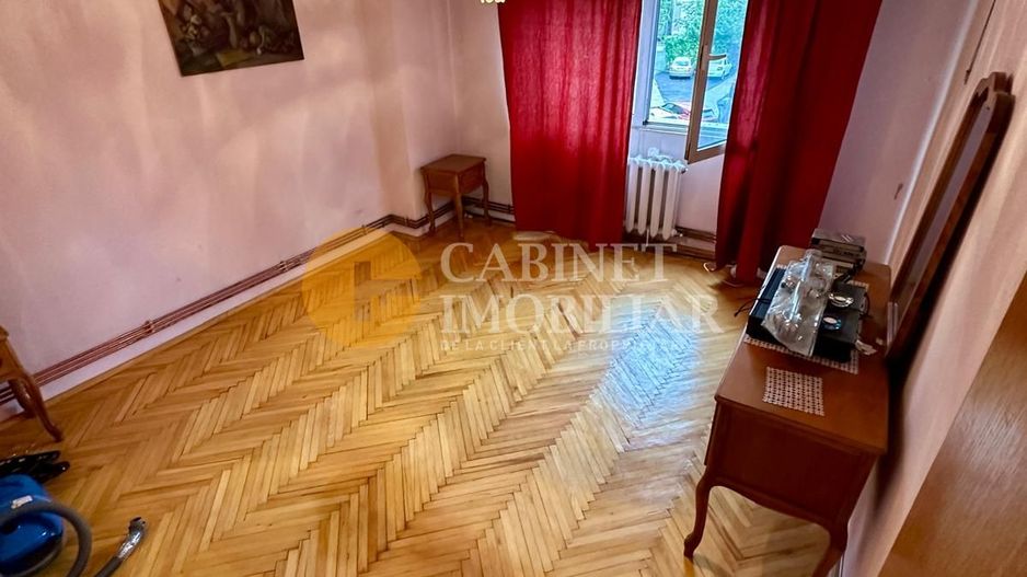 3 Camere Decomandat - Bloc din 1990 - Etaj 1 - Zona Alexandru - Poză 5