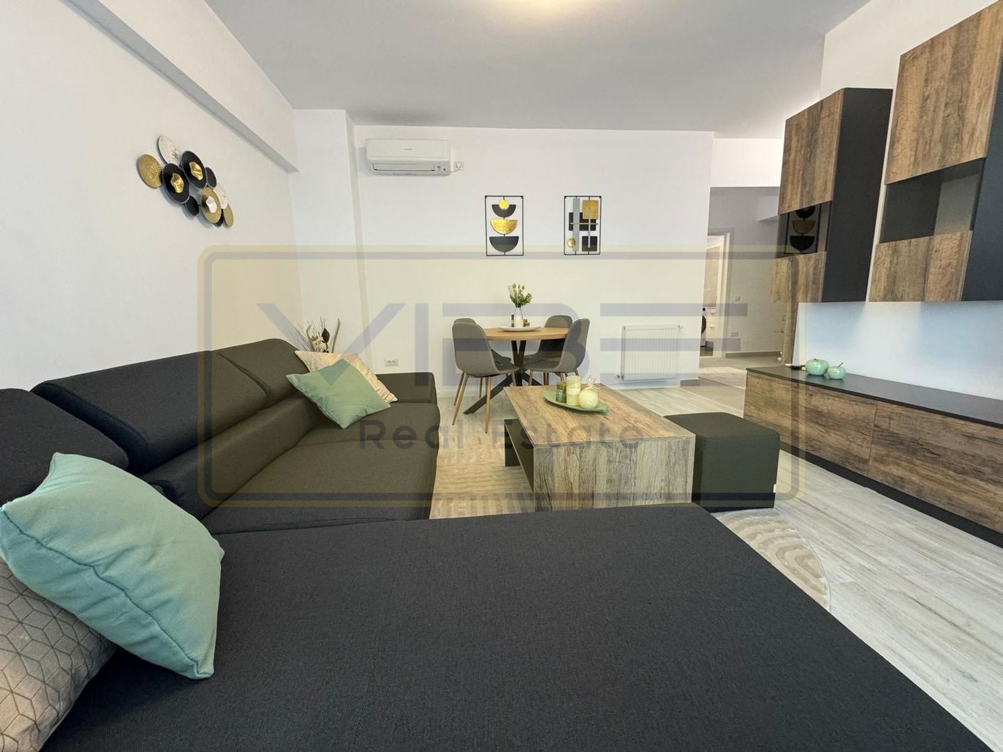 Apartament 2 camere decomandat cu parcare subterana  Unirea Towers - Poză 21