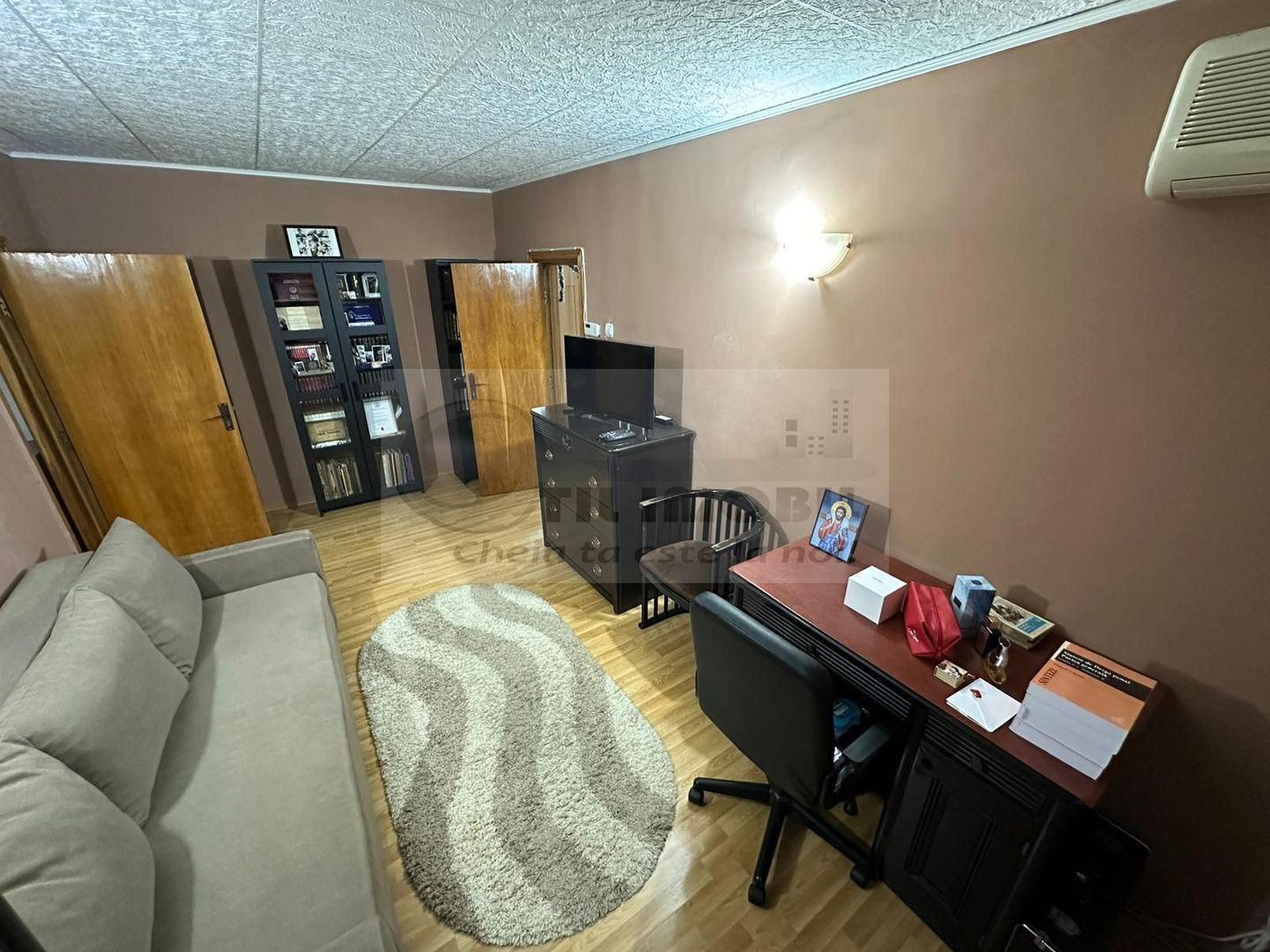 Apartament cu 4 camere/Spatiu birouri/ Cabinet - Nicolina-Str.Pompieri - Poză 2