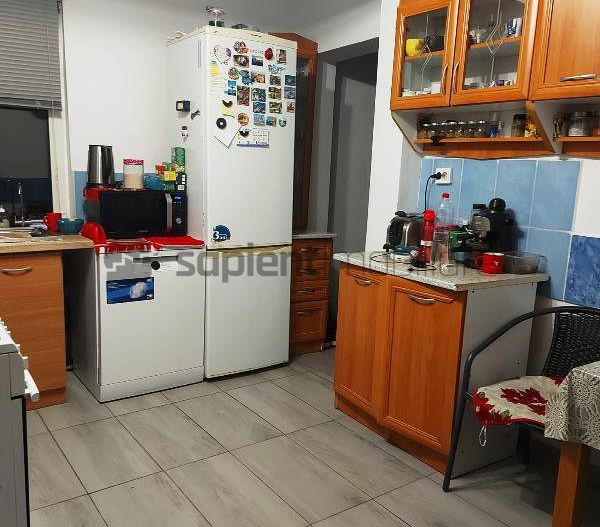 Casa cu 4 camere in Iosia - Poză 3