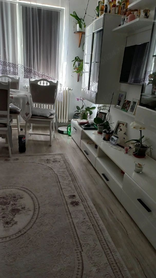 BRASADAS vinde ap 3 cam etaj 1 14 Mai. - Poză 4