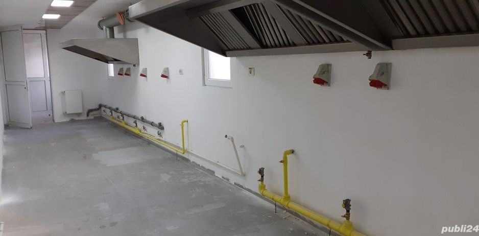 vanzare cladire catering laborator cofetarie bucatarie - Poză 2