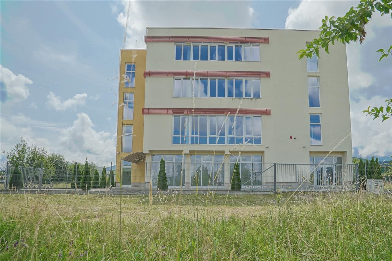 Cladire de birouri/clinica in Brasov zona Calea Bucuresti - Poză 1