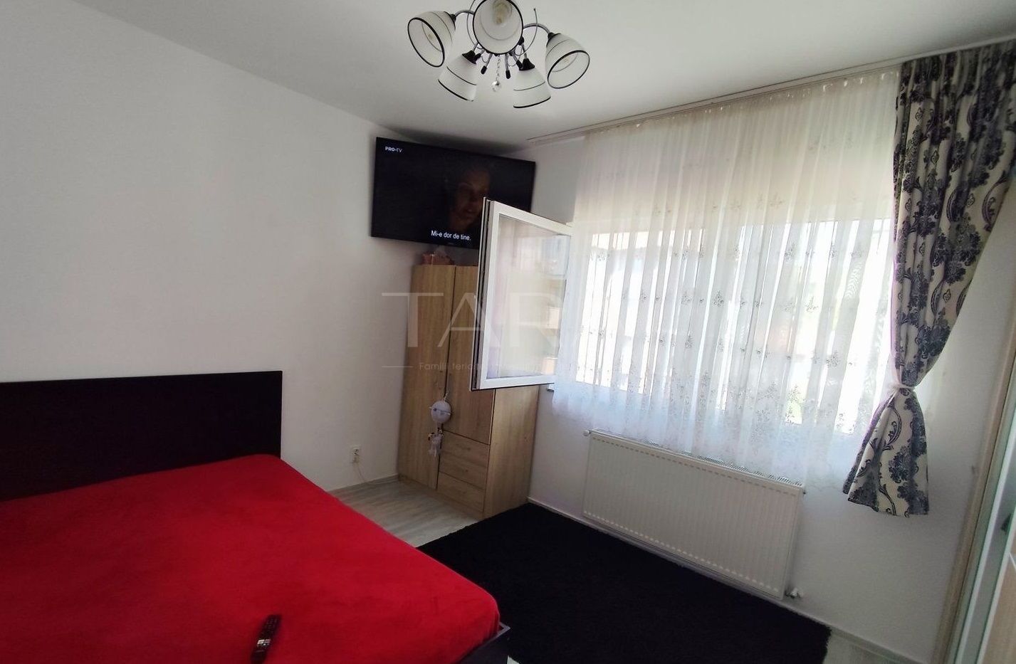 Apartament cu 2 camere de vânzare,  parcare inclusă. - Poză 3