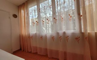 Vand apartament cu 2 camere, etaj 1 pe Bulevardul Pandurilor - Poză 5