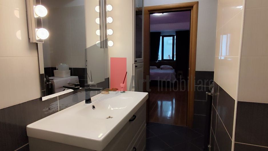 Apartamentul "OSATU" , 1Mai-Domenii, parter cu curte proprie - Poză 13