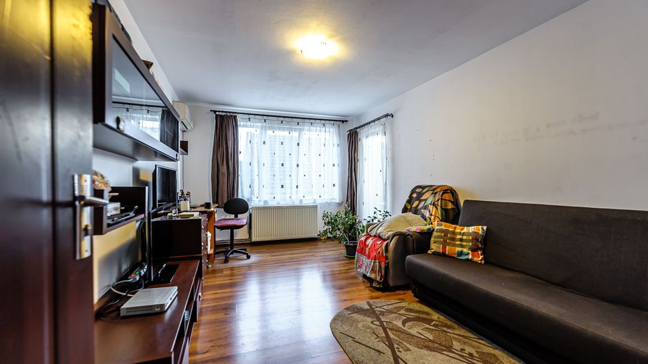 Casă cu teren pe Calea Timișorii - Poză 8