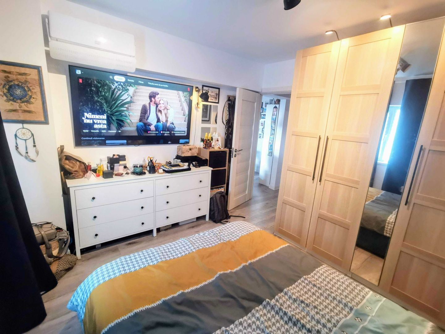 APARTAMENT MODERN COMPLET MOBILAT  METROU ZONA MOSILOR COMISION 0 CUMPARATOR - Poză 2