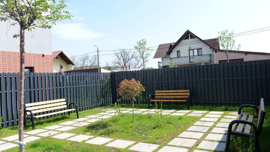 De vânzare casă deosebită 4 camere în localitatea Florești - Poză 2
