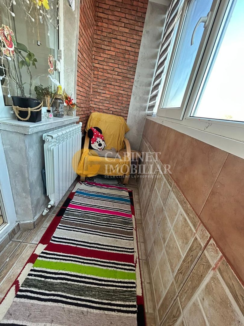 3 CAMERE DECOMANDAT--2 BAI--ETAJ INTERMEDIAR--RENOVAT--MOBILAT+UTILAT - Poză 9